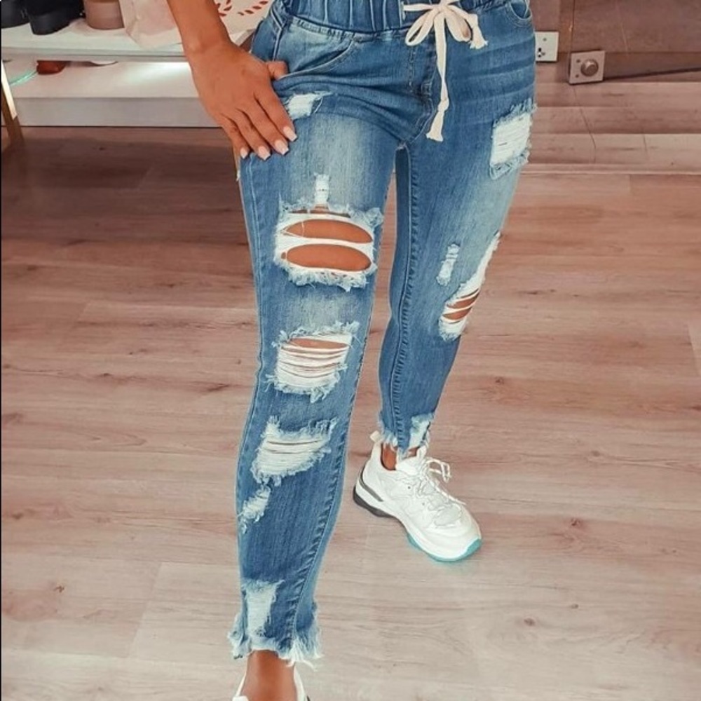 Solid Ripped Skinny Jean Pants